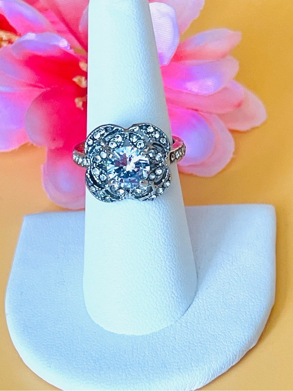 Elegant Silver .925 clear CZ Ring size 7